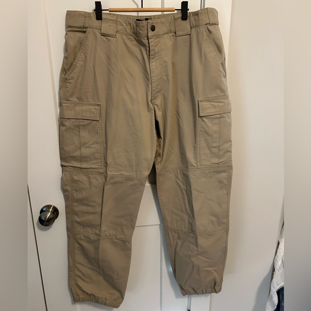 Men’s 5-11 tactical cargo khaki pants sz xl
